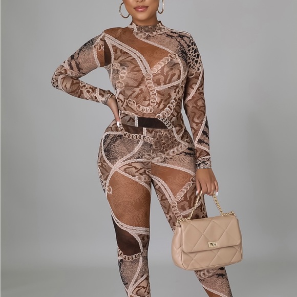 Two piece - Picture 3 of 3